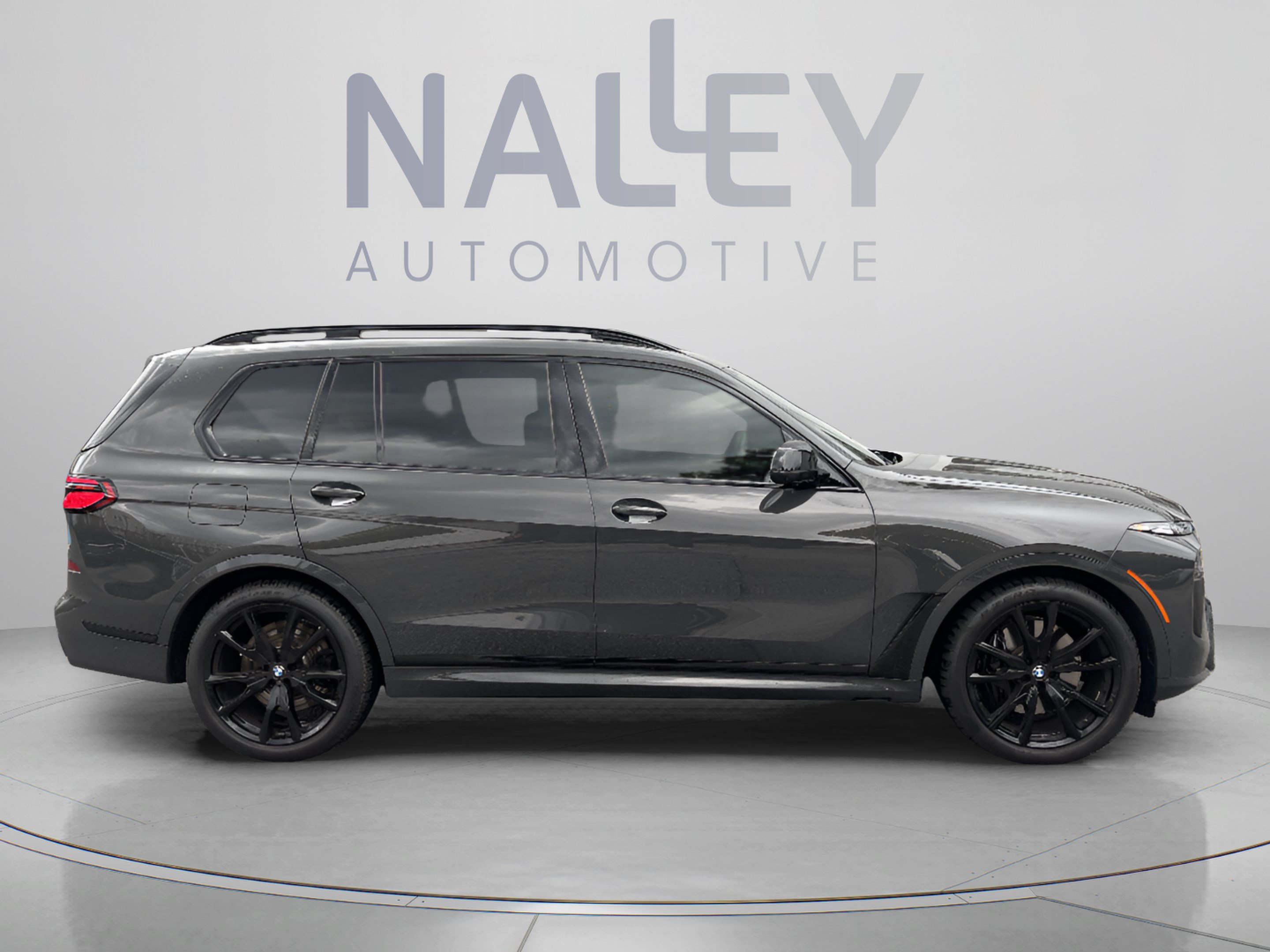 Used 2026 BMW X7 M60i w/ Executive Package AWD/4WD image 4