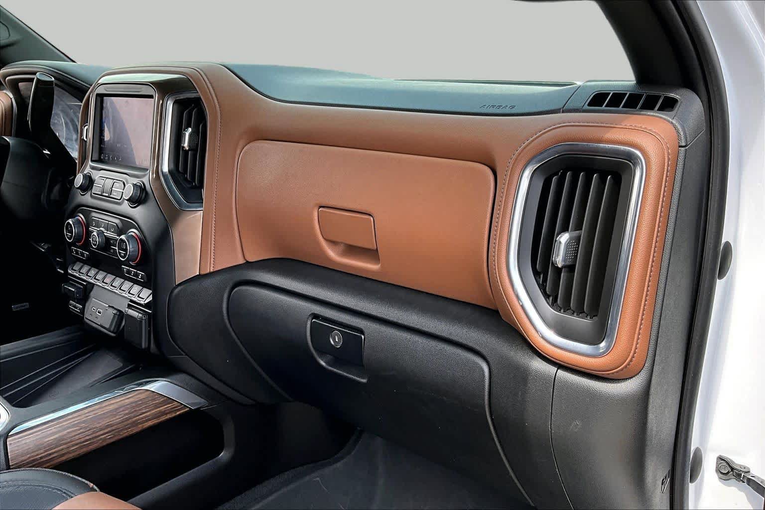 Used 2023 Chevrolet Silverado 2500 High Country w/ Z71 Off-Road Package AWD/4WD image 19