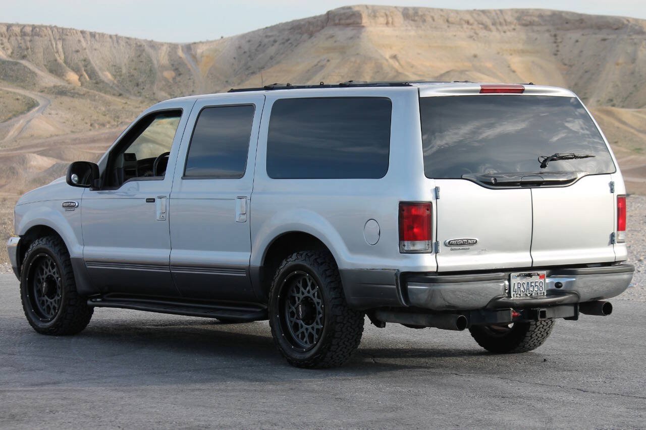Used 2001 Ford Excursion XLT RWD image 6