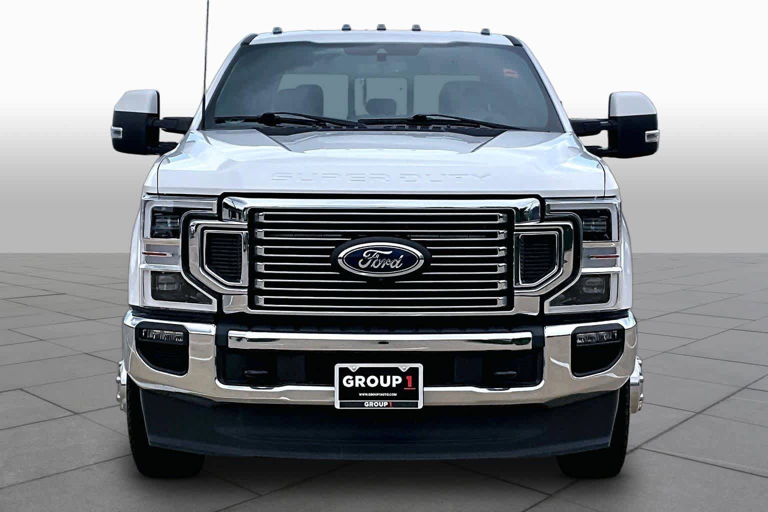 Used 2022 Ford F350 Lariat w/ Lariat Ultimate Package AWD/4WD image 4