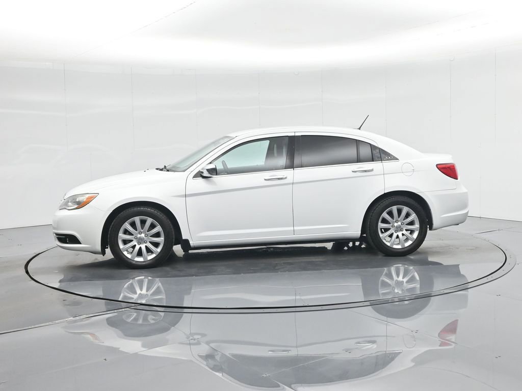Used 2014 Chrysler 200 Limited image 30