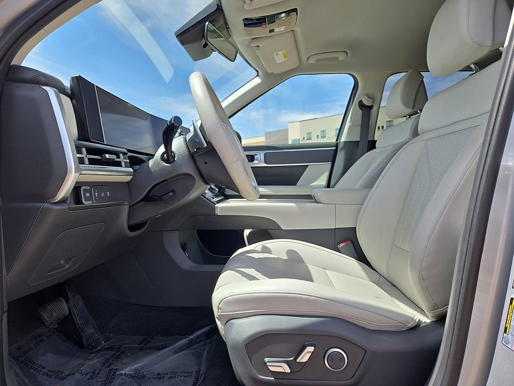 Used 2025 Hyundai Santa Fe SEL AWD/4WD image 21