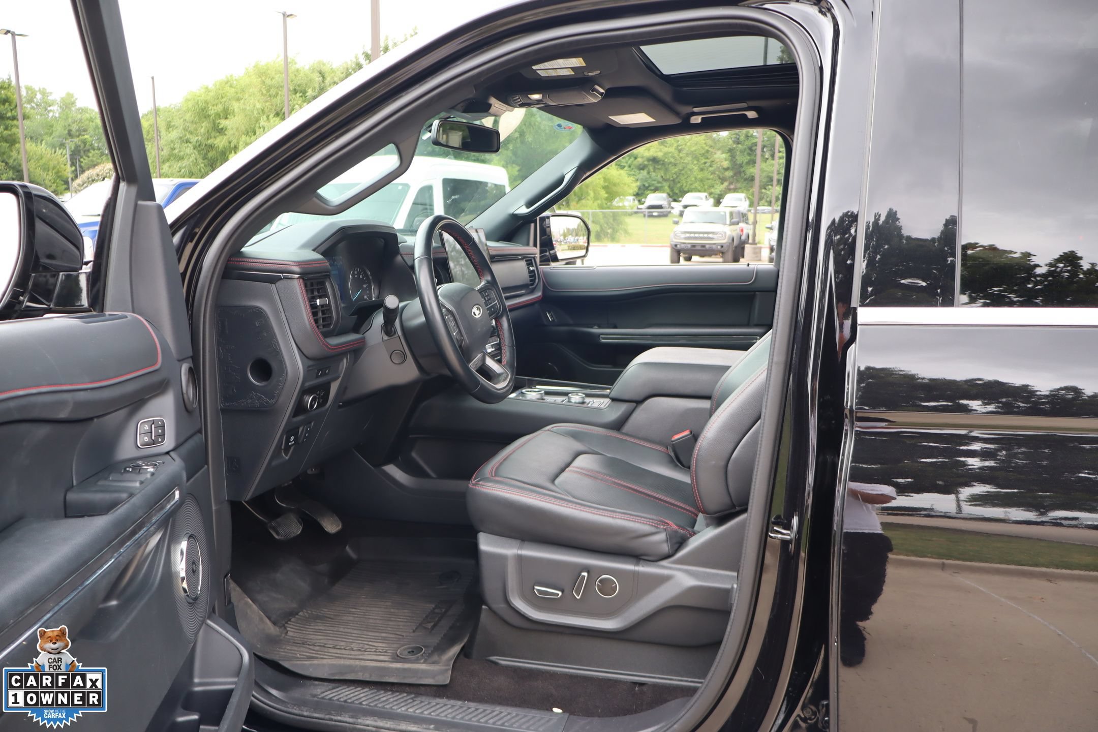 Used 2023 Ford Expedition Max Limited AWD/4WD image 24