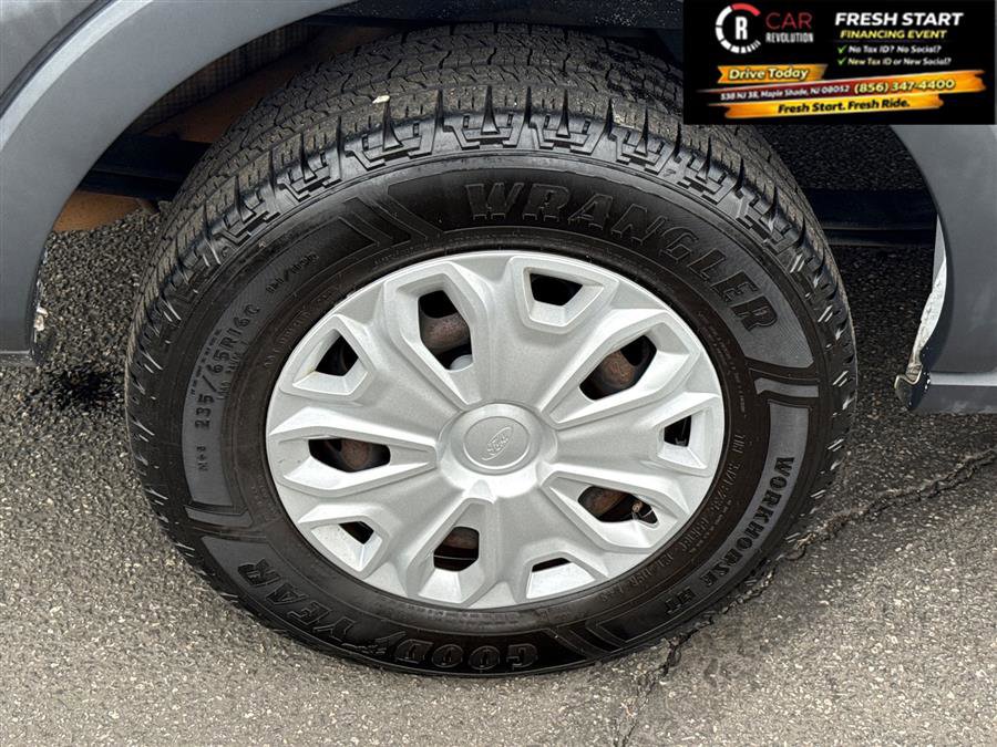 Used 2018 Ford Transit 250 148 Medium Roof w/ Exterior Upgrade Package image 63