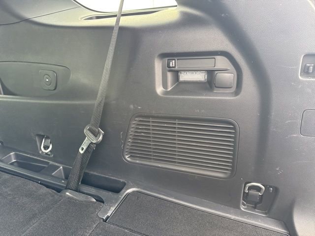 Used 2025 Ford Explorer ST-Line w/ ST-Line Street Pack image 47