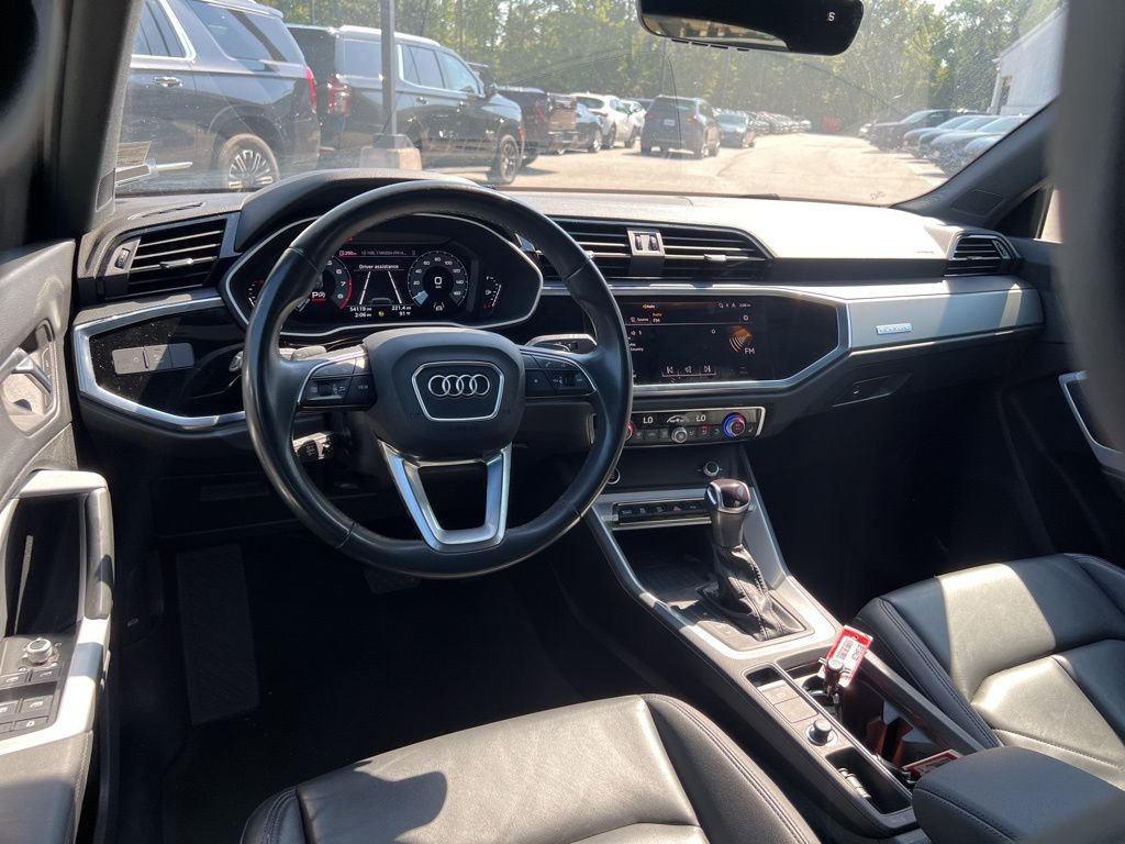 Used 2024 Audi Q3 2.0T Premium image 17