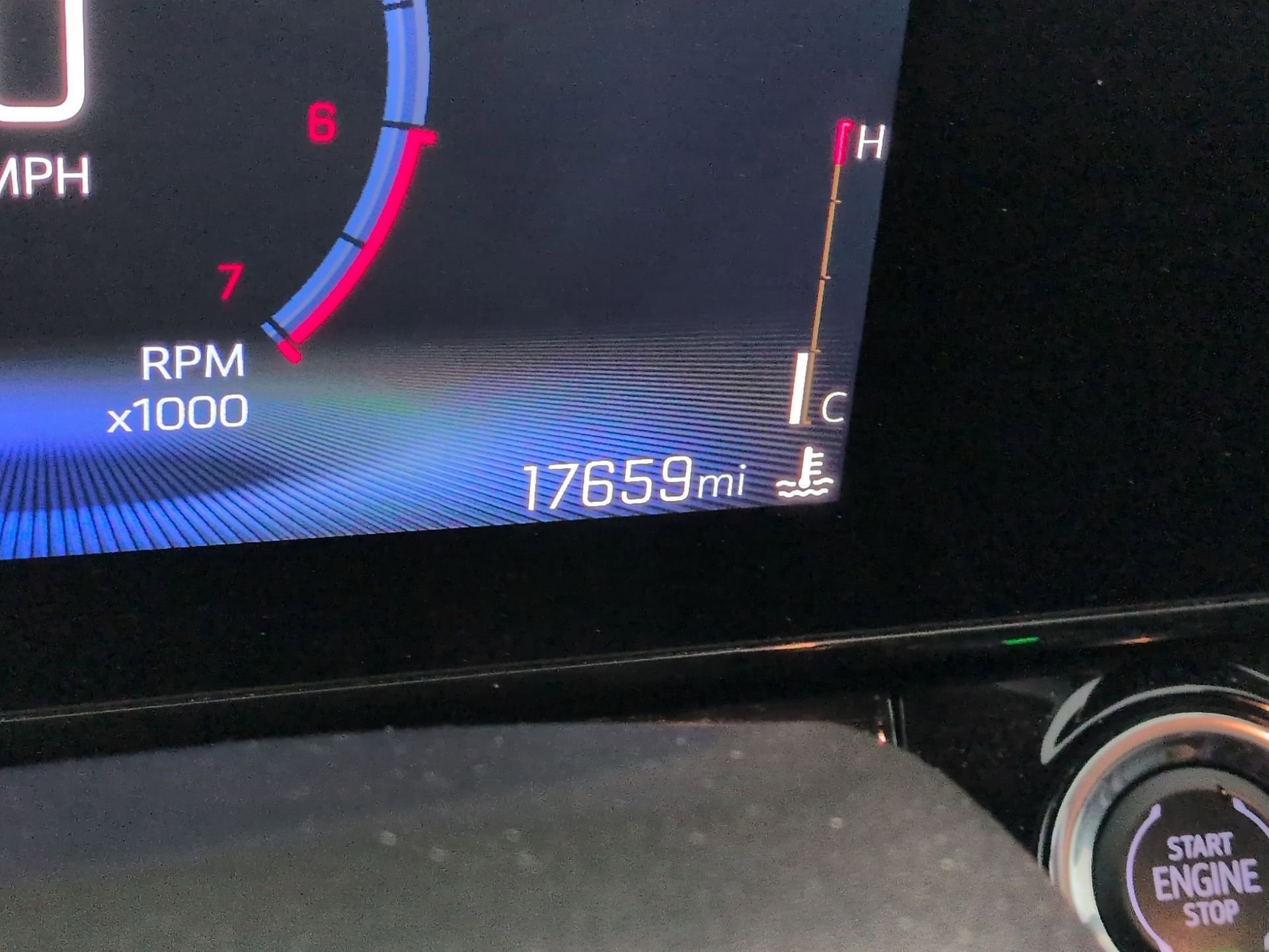 Certified 2024 Chevrolet Trax RS image 12