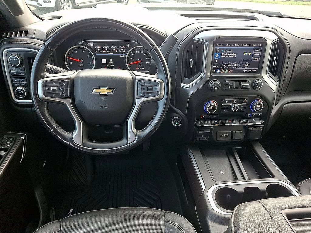 Used 2022 Chevrolet Silverado 2500 LTZ w/ LTZ Premium Package AWD/4WD image 11