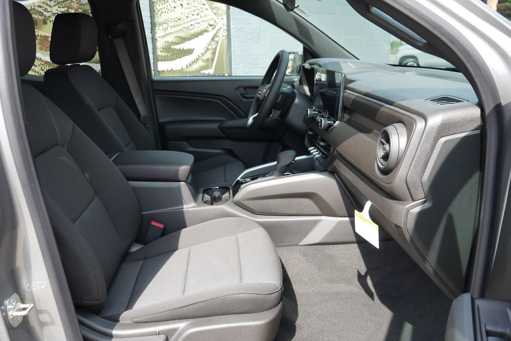 New 2026 Chevrolet Colorado W/T w/ WT Custom Package AWD/4WD image 9