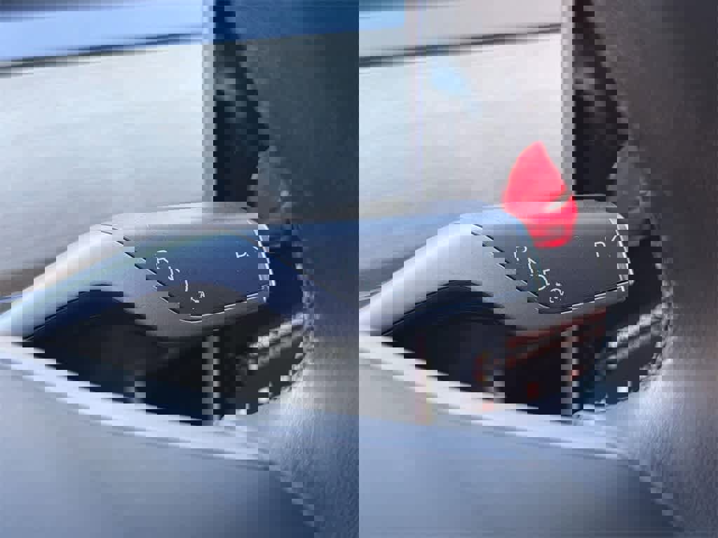 Used 2020 Tesla Model 3 Standard Range Plus image 18