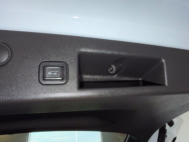 Used 2024 Chevrolet Equinox LT FWD image 33