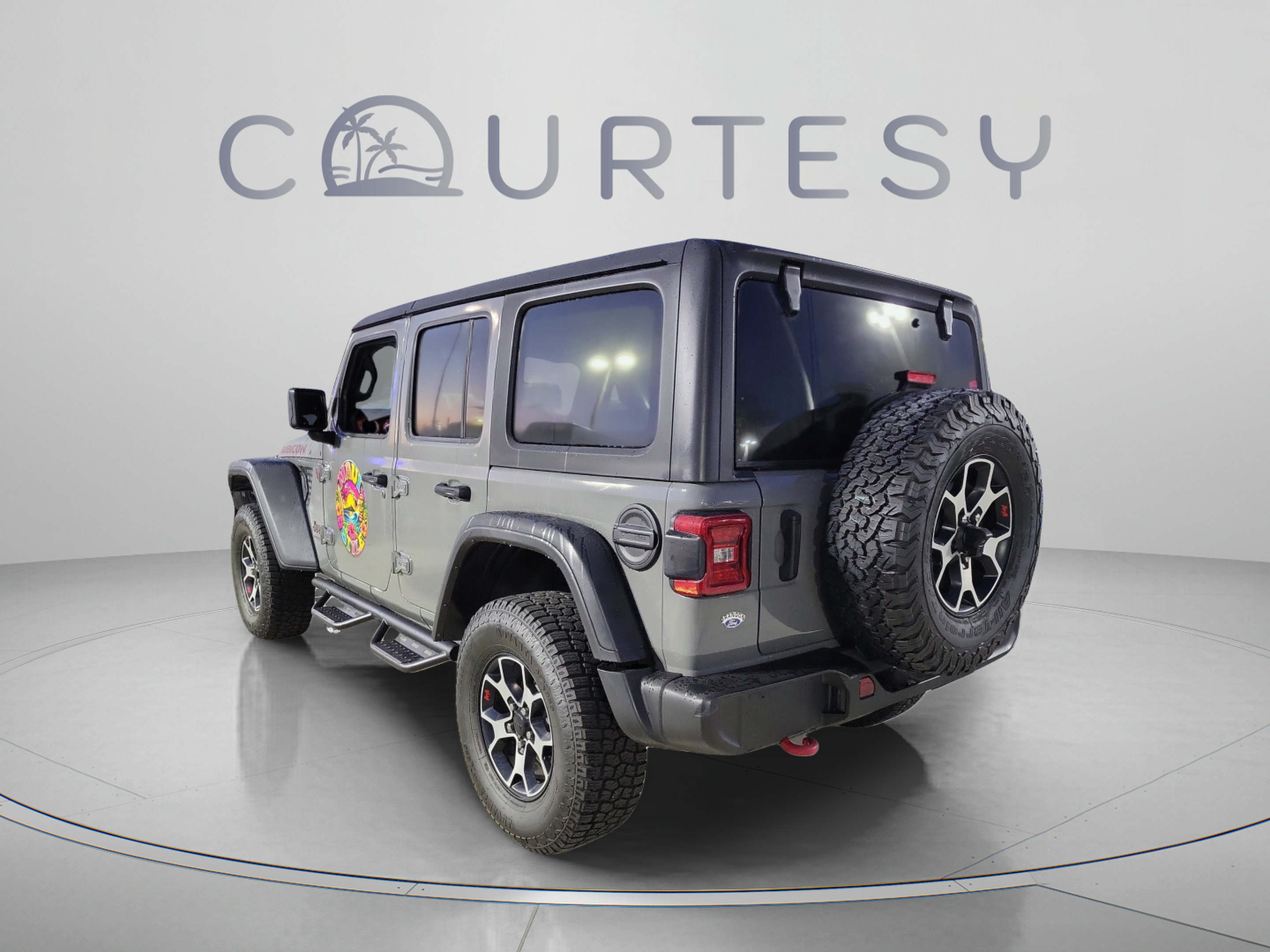 Used 2021 Jeep Wrangler Unlimited Rubicon AWD/4WD image 2