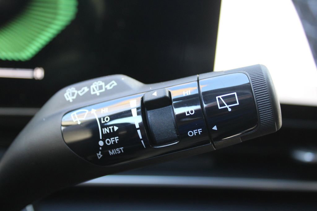 New 2026 Kia Carnival FWD image 35