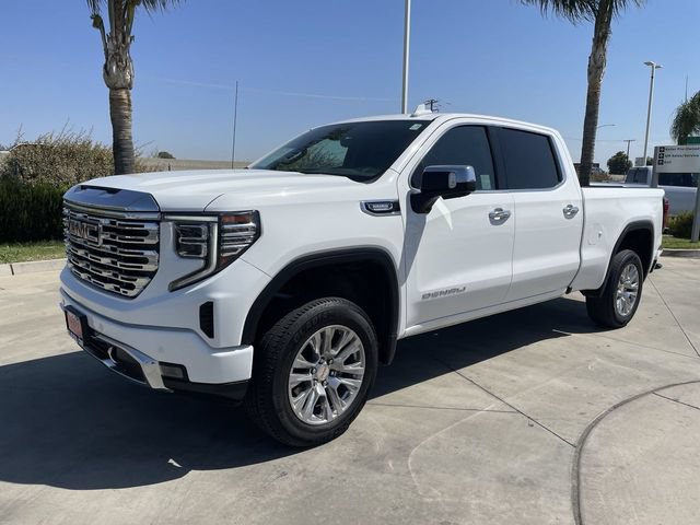Used 2024 GMC Sierra 1500 Denali w/ Technology Package AWD/4WD image 4