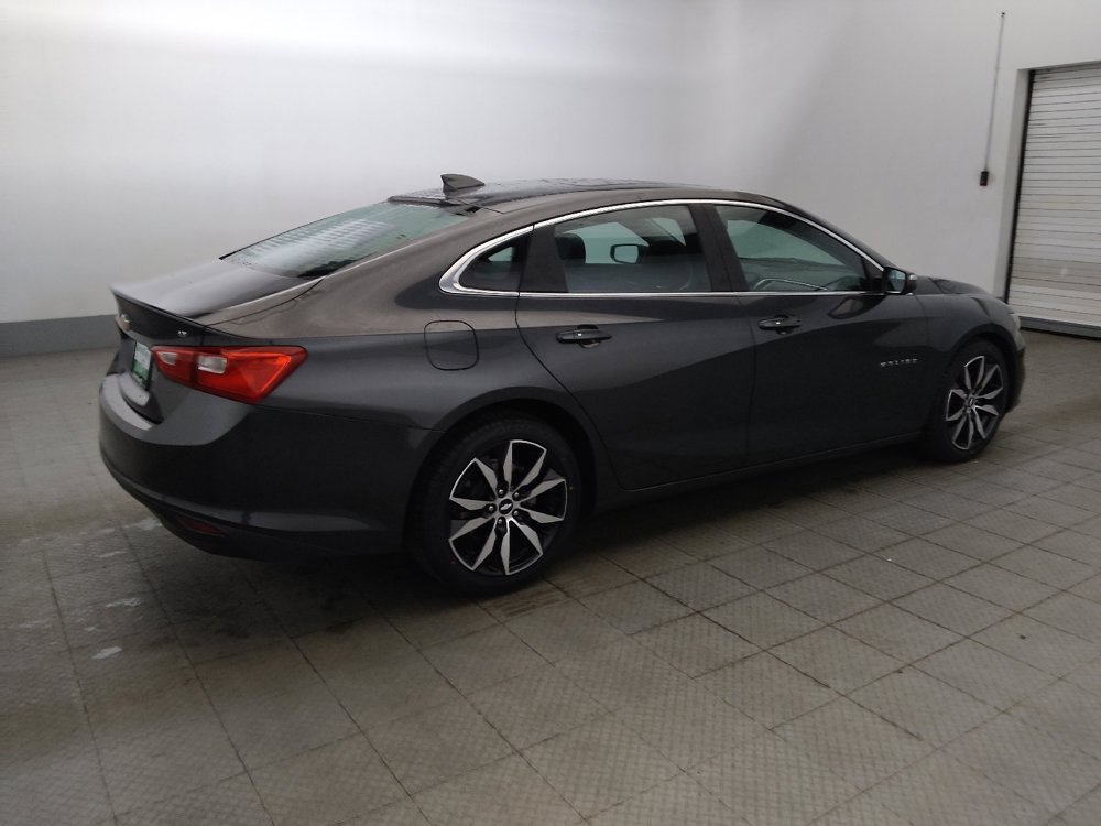 Used 2018 Chevrolet Malibu LT w/ Leather Package FWD image 10