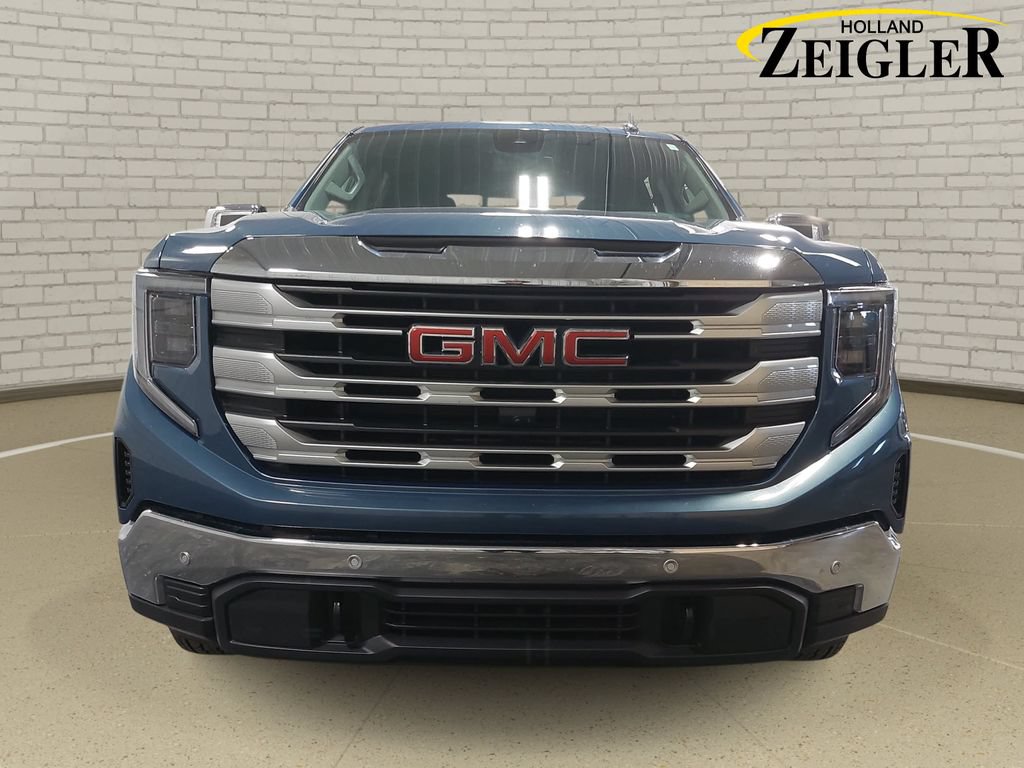 Used 2024 GMC Sierra 1500 SLE w/ Preferred Package AWD/4WD image 2