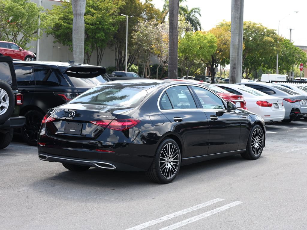 Used 2023 Mercedes-Benz C 300 4MATIC Sedan image 5