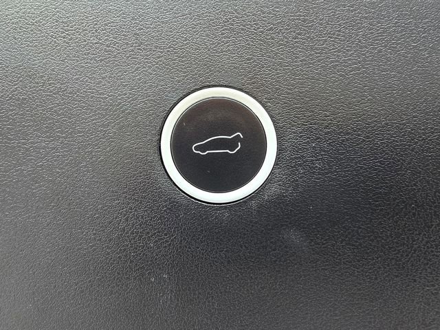 Used 2018 Tesla Model X 75D image 17