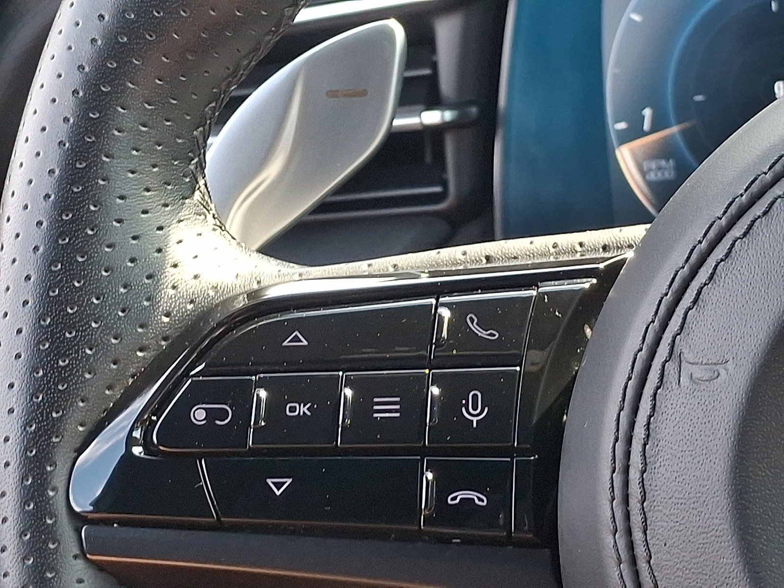 Certified 2024 Maserati Grecale Trofeo AWD/4WD image 38