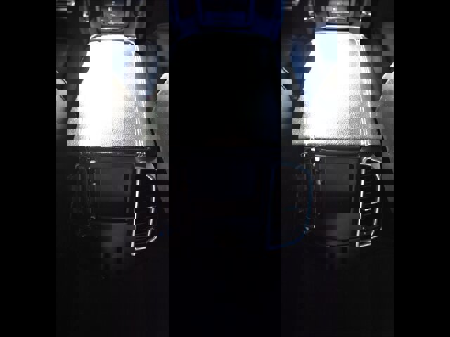 Used 2017 Porsche Cayenne S w/ Premium Package image 29