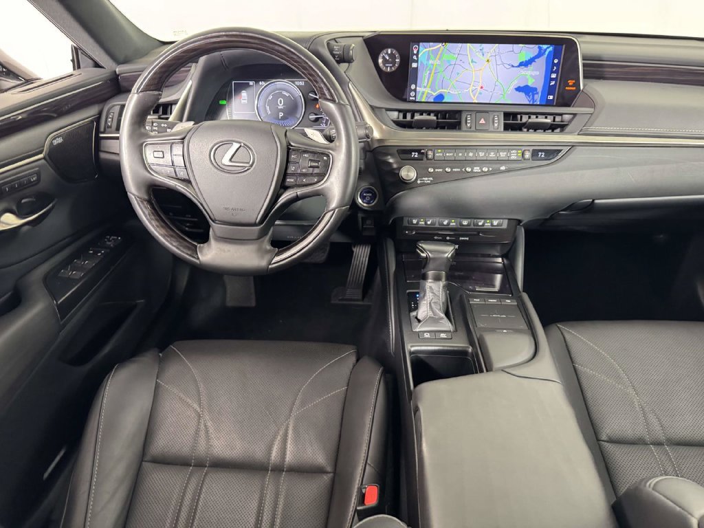 Used 2021 Lexus ES 300h w/ Accessory Package 2 FWD image 5