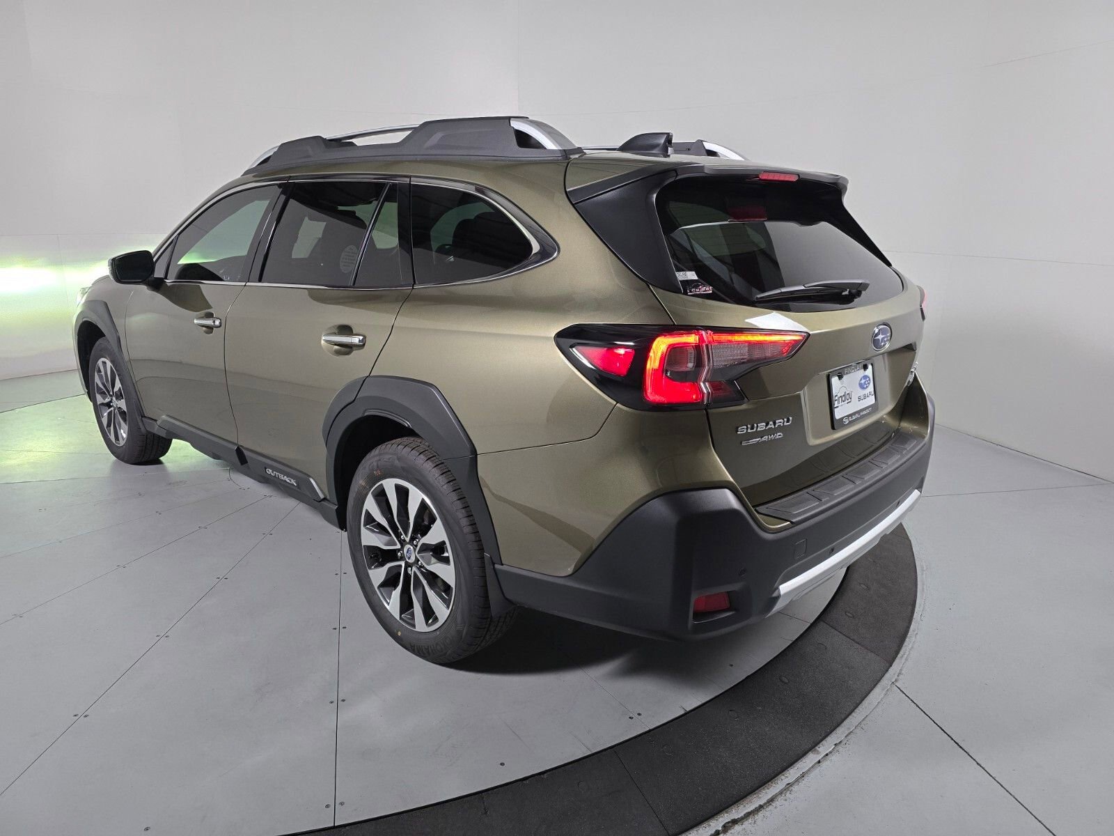 New 2025 Subaru Outback Touring XT image 3
