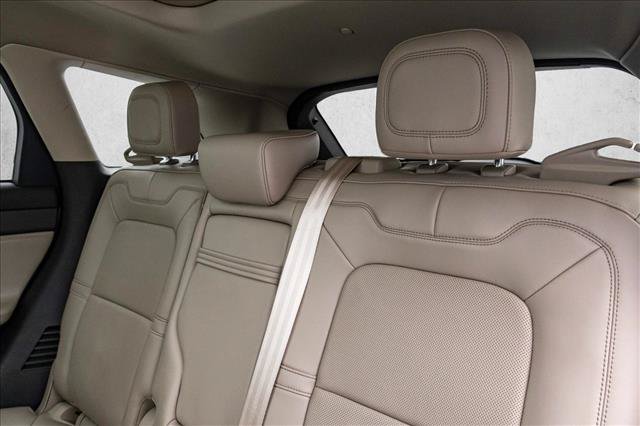 Used 2021 Lincoln Corsair AWD w/ Premium Package image 22
