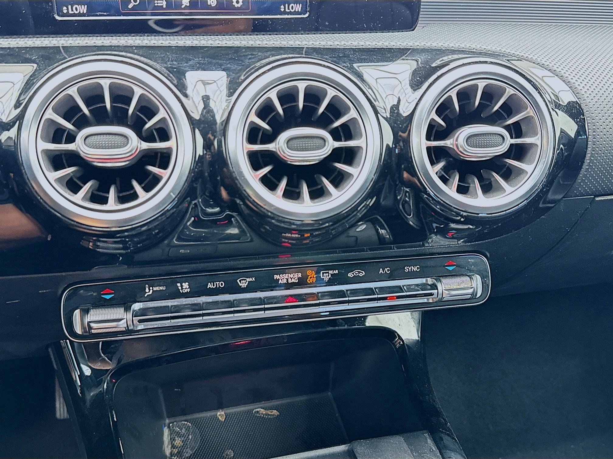 Used 2021 Mercedes-Benz CLA 250 image 11