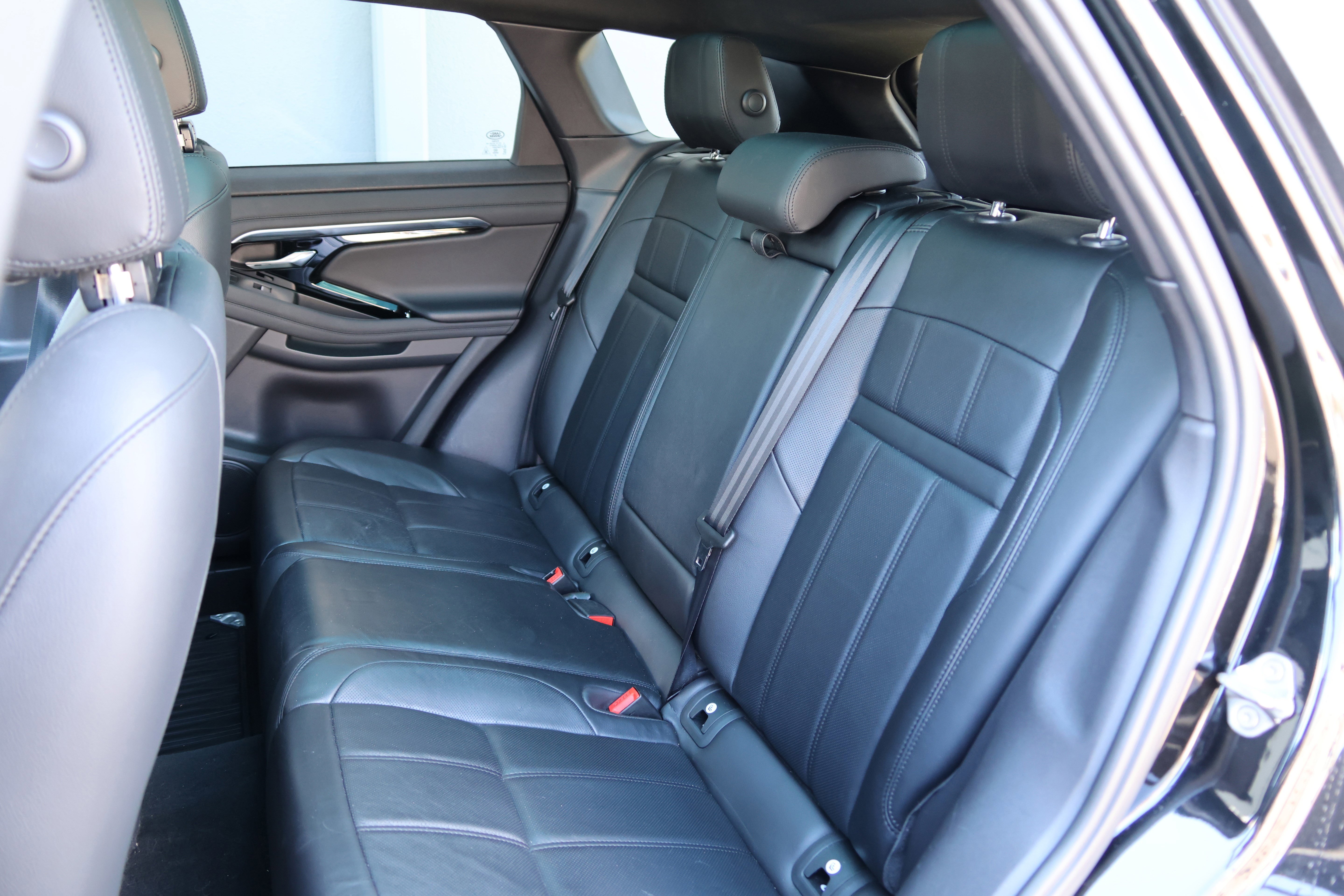 Used 2020 Land Rover Range Rover Evoque SE image 33