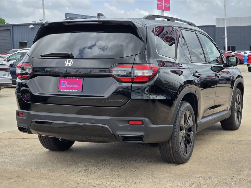 New 2026 Honda Pilot Black Edition image 4