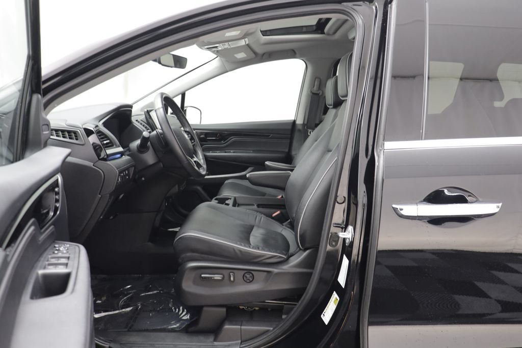 Used 2024 Honda Odyssey Elite image 5
