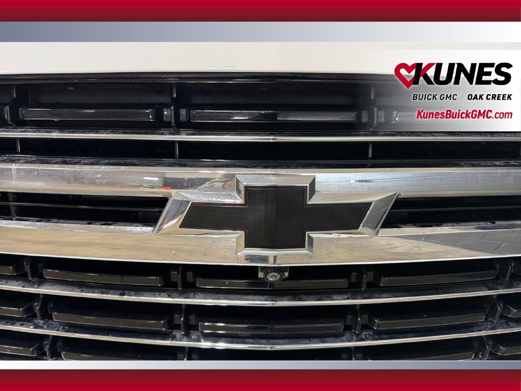 Used 2022 Chevrolet Suburban LT w/ Luxury Package AWD/4WD image 43