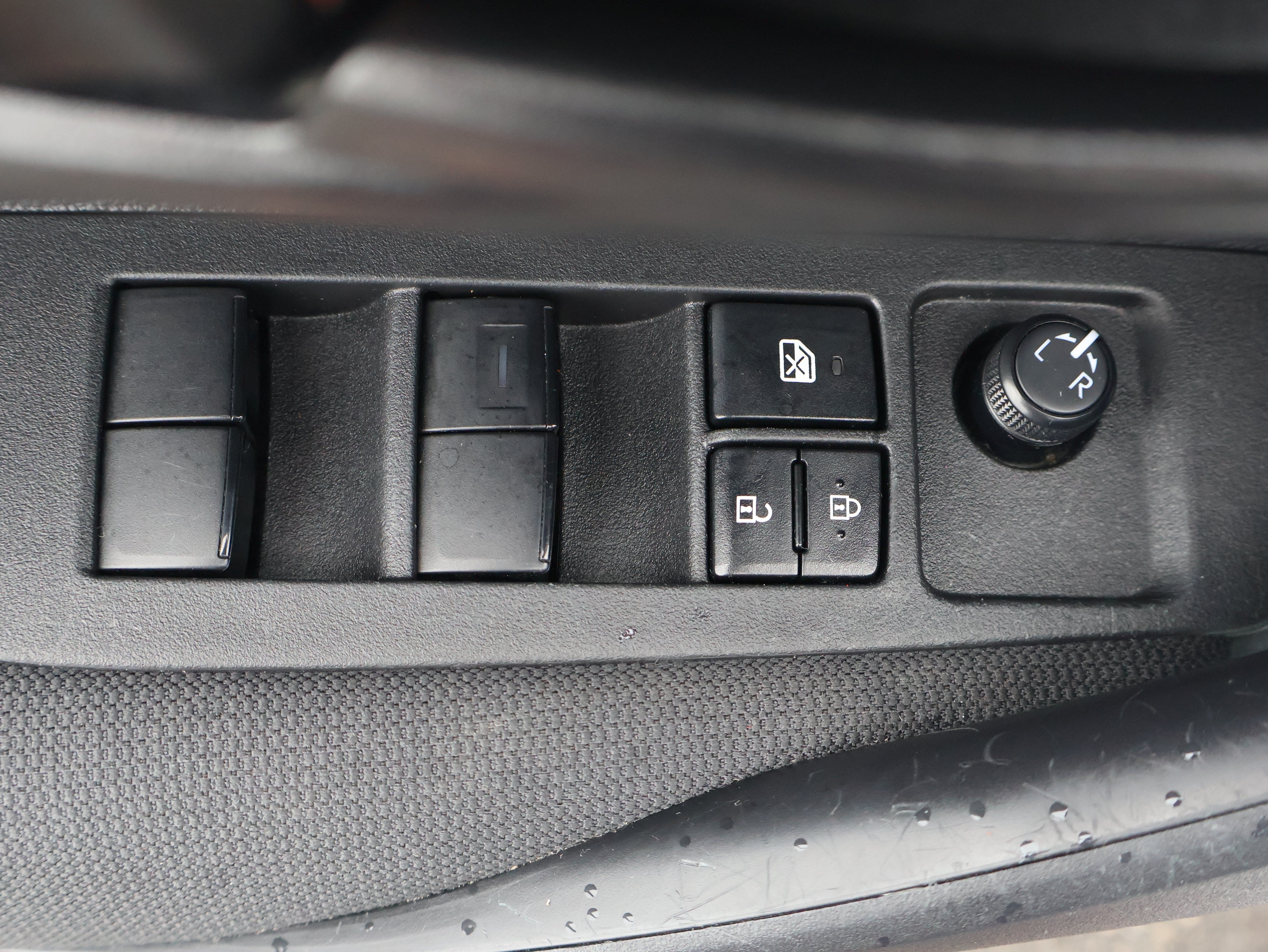 Used 2025 Toyota Corolla LE FWD image 30