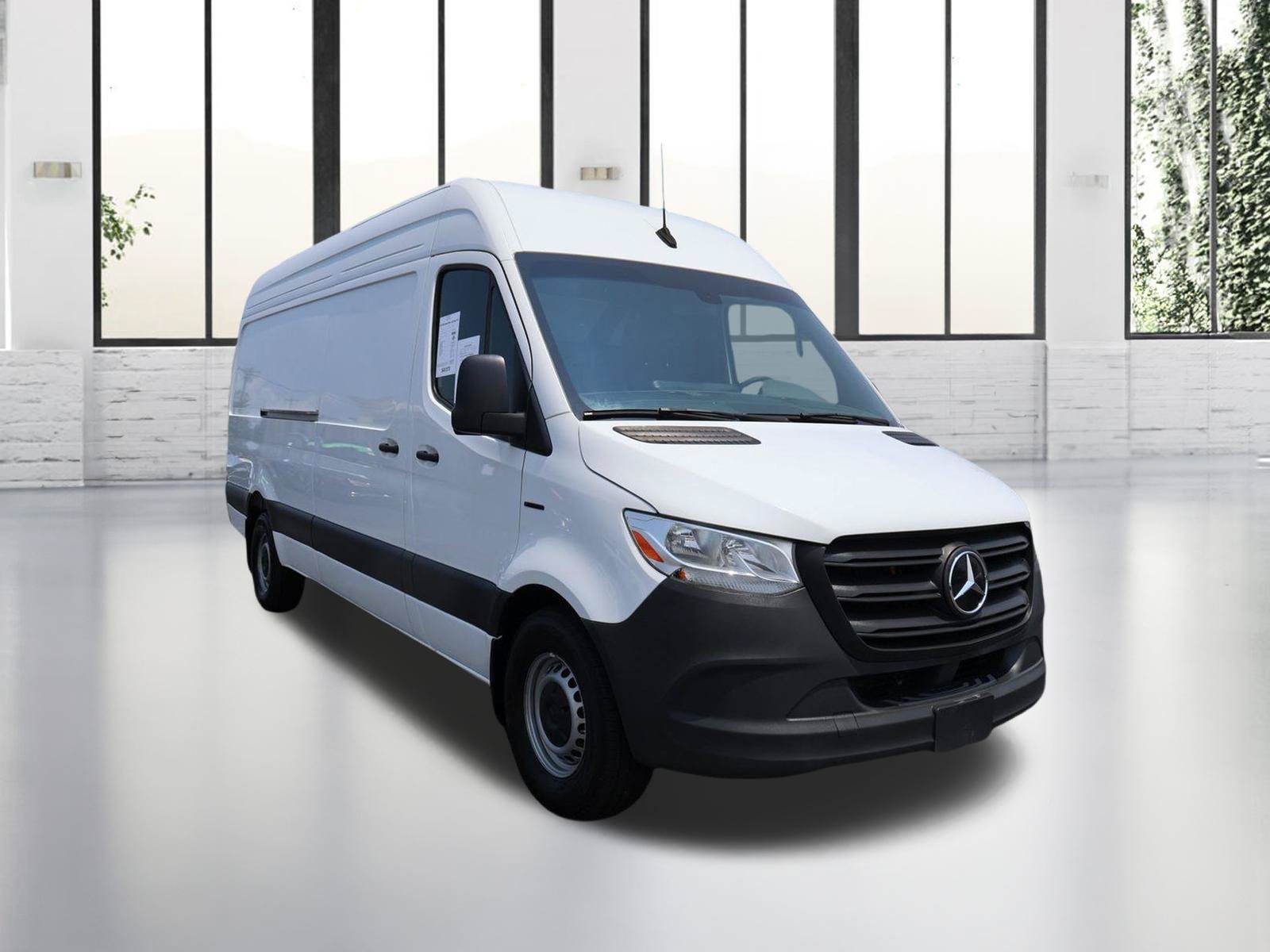 Used 2024 Mercedes-Benz eSprinter 170 Cargo image 7