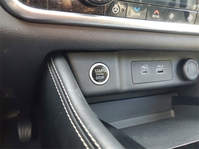 Used 2023 Nissan Rogue SL w/ SL Premium Package image 25