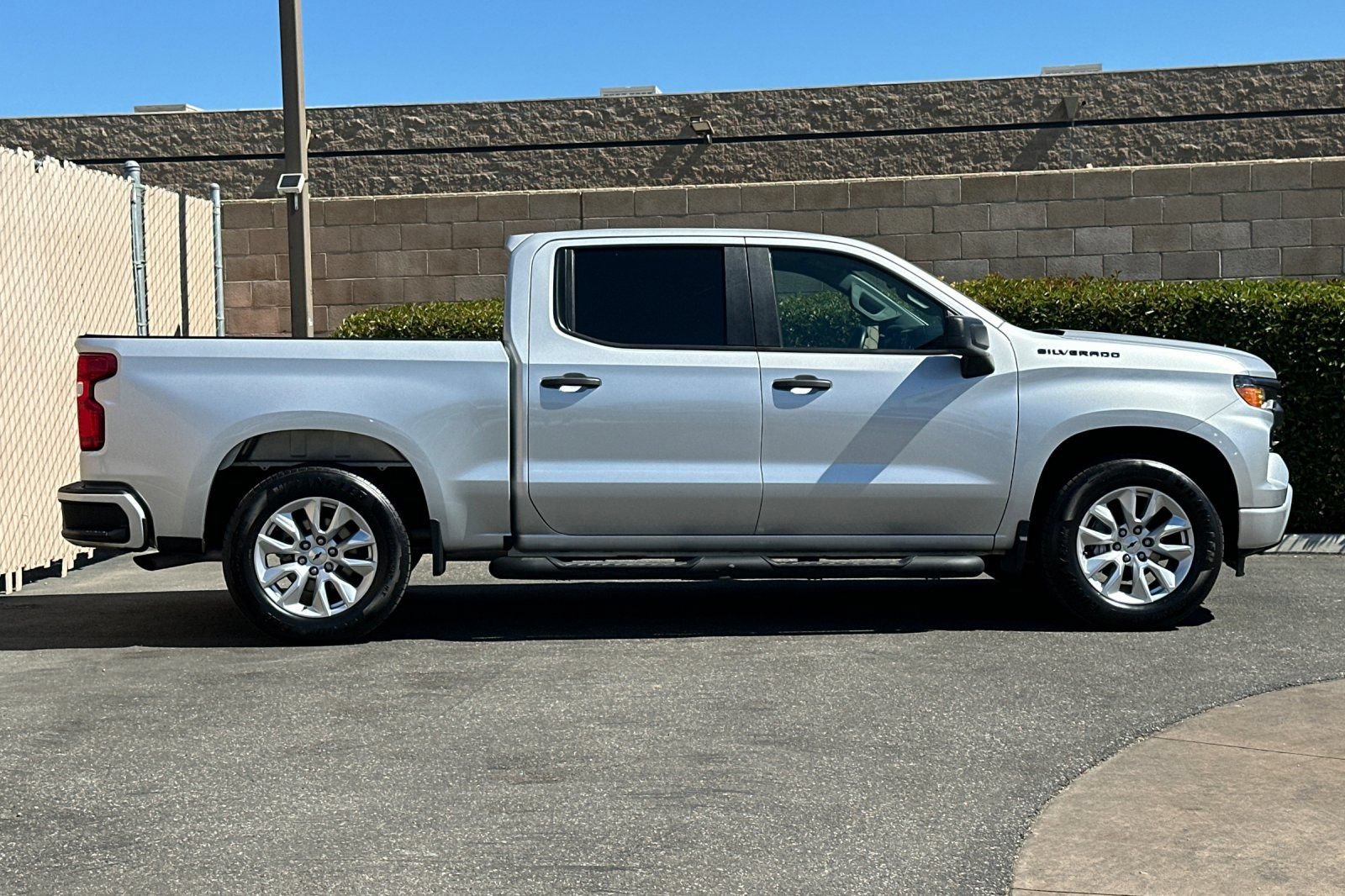 Certified 2022 Chevrolet Silverado 1500 Custom RWD image 3