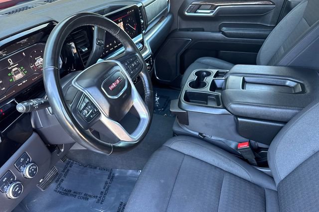 Used 2025 GMC Sierra 1500 Elevation w/ LPO, Elevation Black Package AWD/4WD image 10