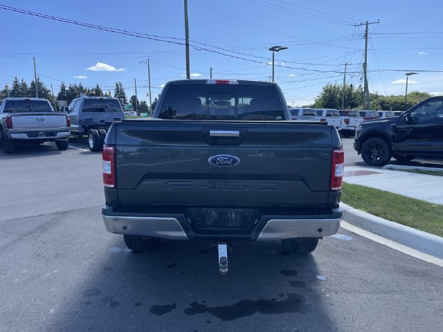 Used 2018 Ford F150 XLT w/ Equipment Group 302A Luxury AWD/4WD image 4