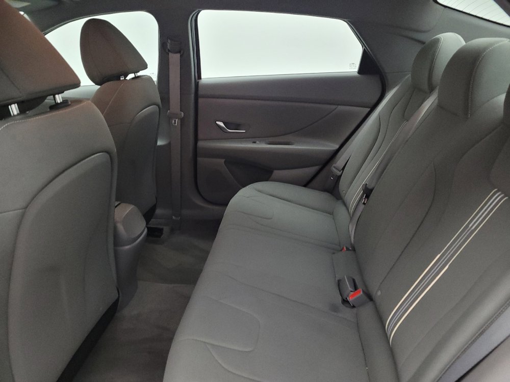 Used 2023 Hyundai Elantra SEL FWD image 18