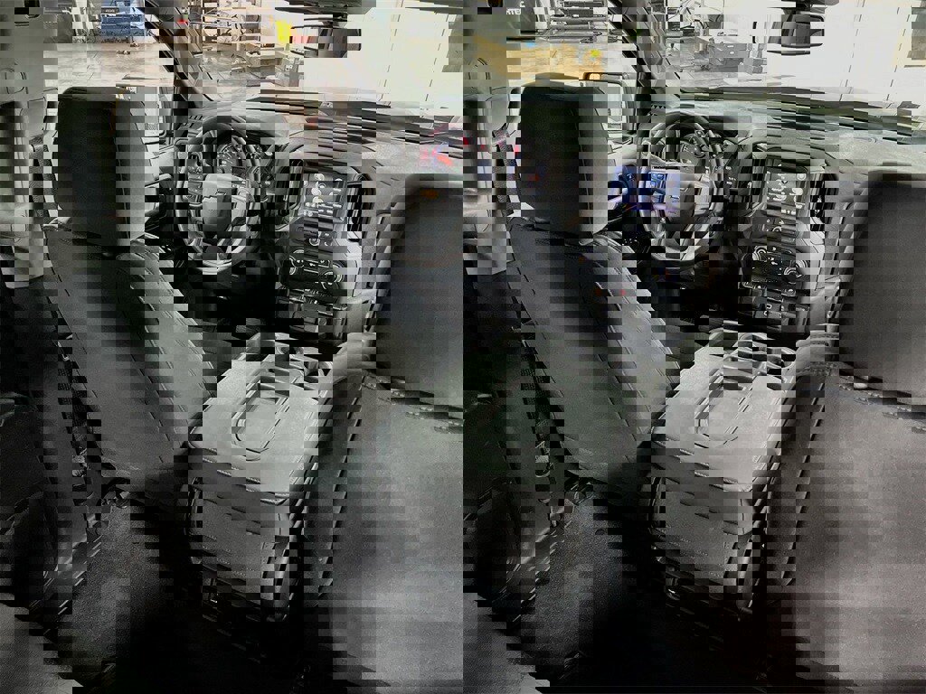 Used 2020 Chevrolet Silverado 1500 Custom w/ Custom Value Package image 19