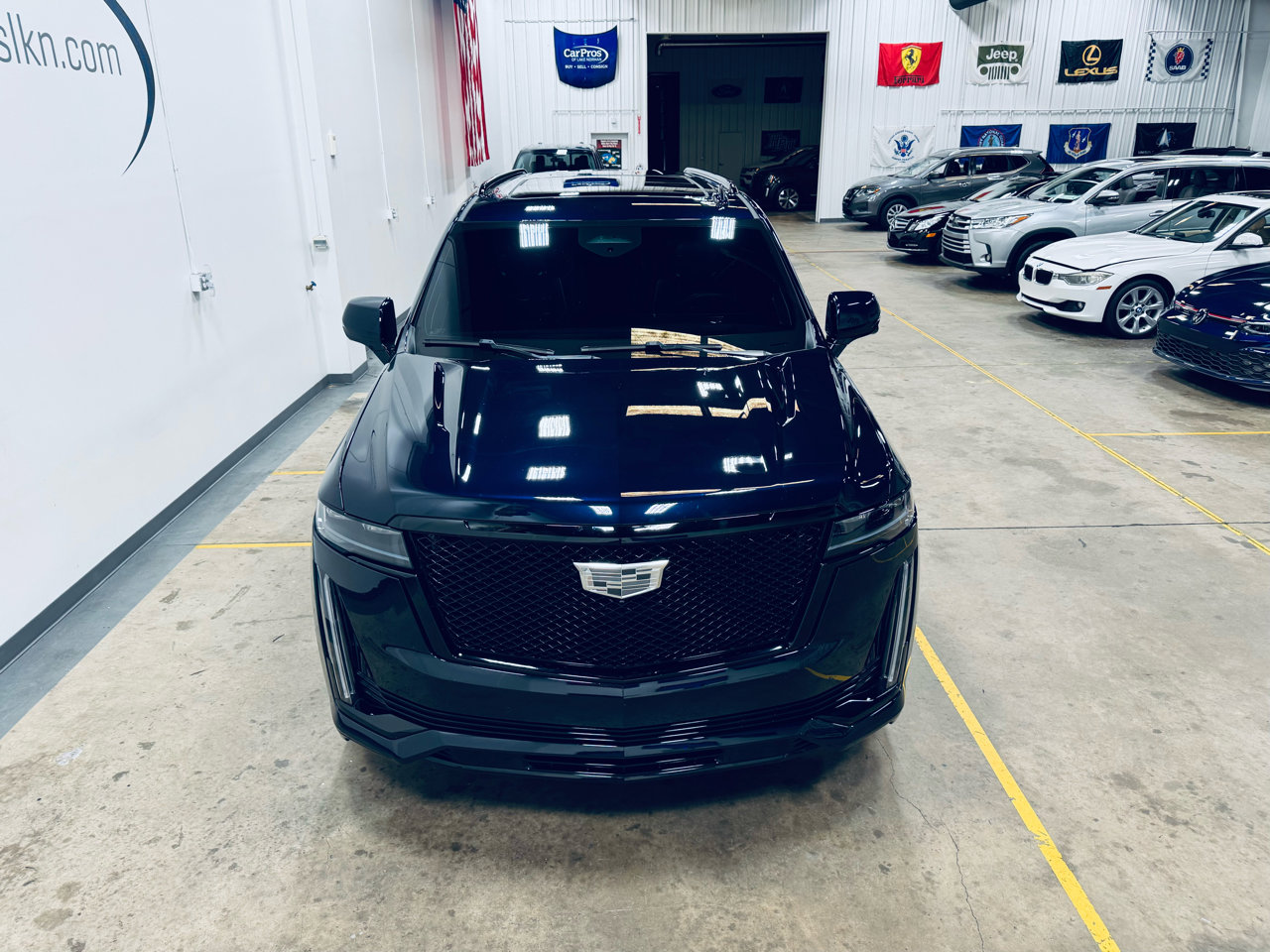 Used 2024 Cadillac Escalade ESV Sport Platinum image 2