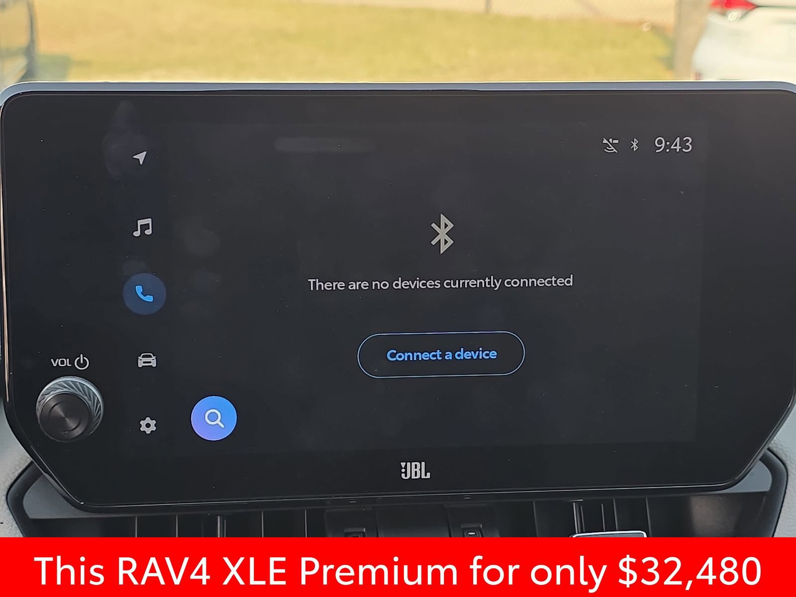 Used 2023 Toyota RAV4 XLE Premium image 29