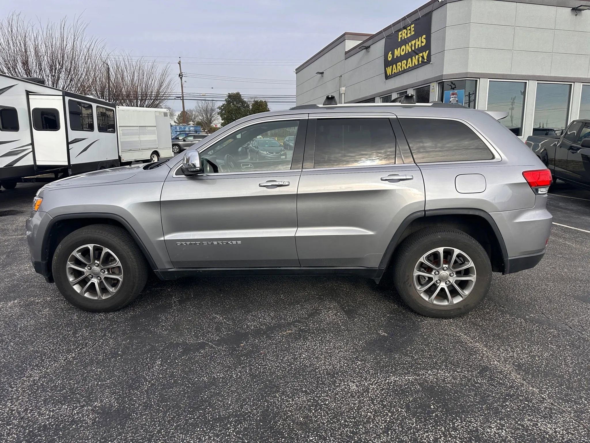 Used 2014 Jeep Grand Cherokee Limited w/ Trailer Tow Group IV image 8