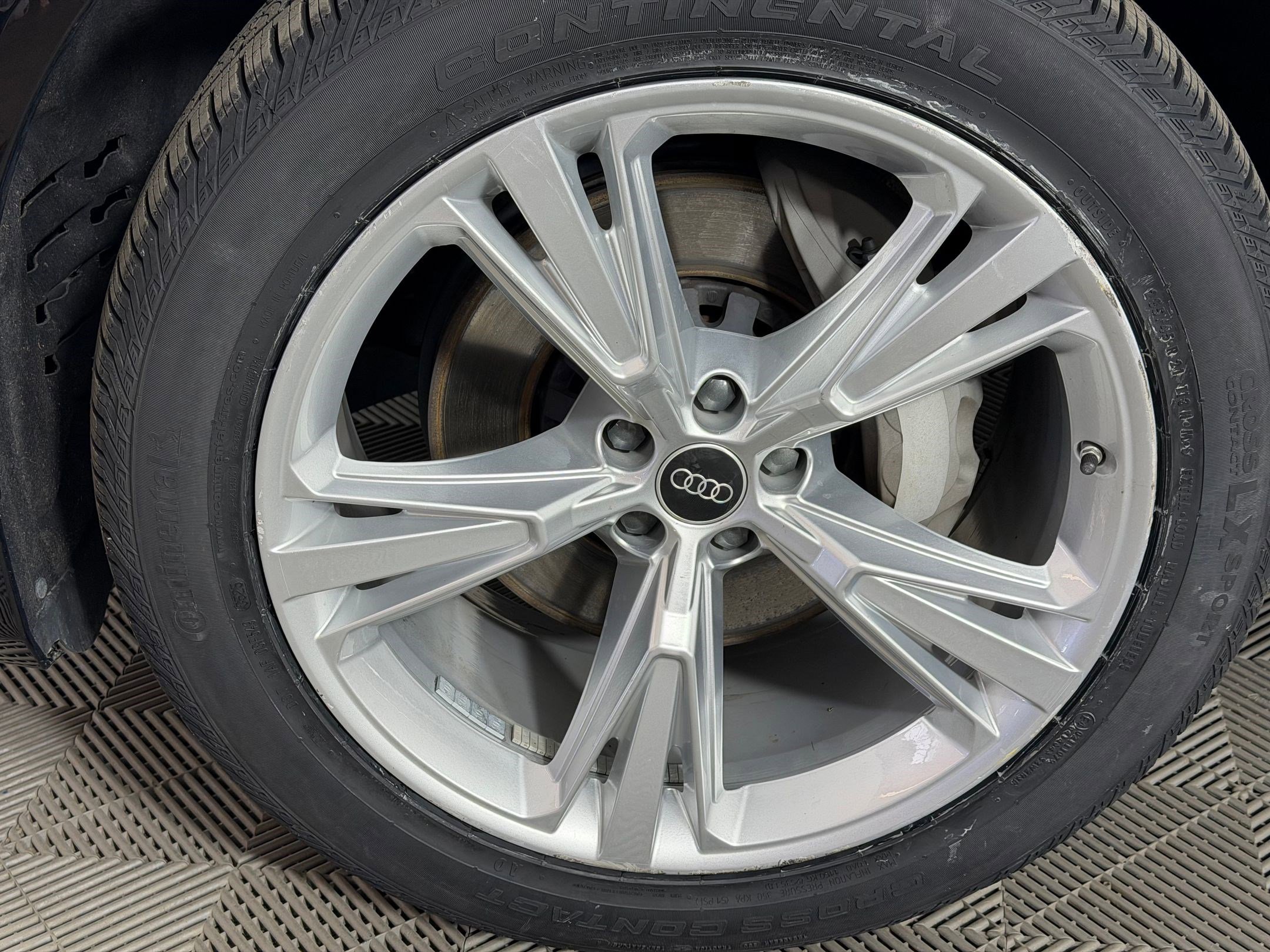 Used 2023 Audi Q8 Premium w/ Convenience Package image 12