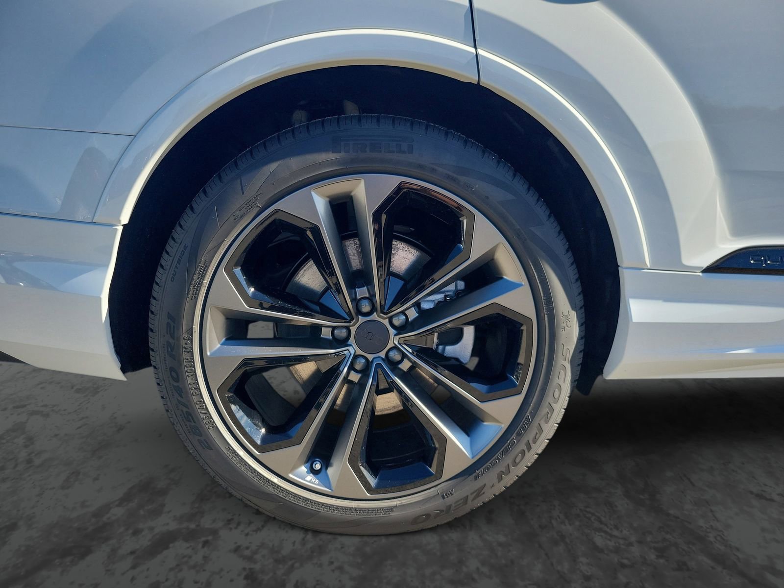 New 2026 Audi Q7 3.0T Premium Plus AWD/4WD image 6