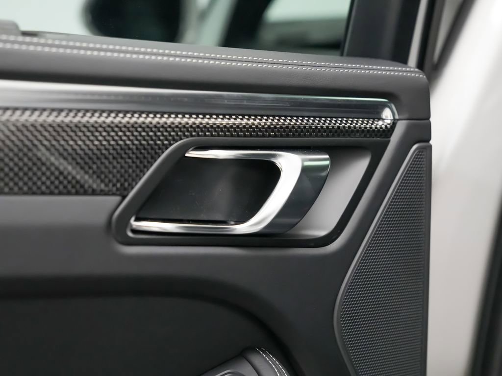 New 2026 Porsche Macan GTS AWD/4WD image 15