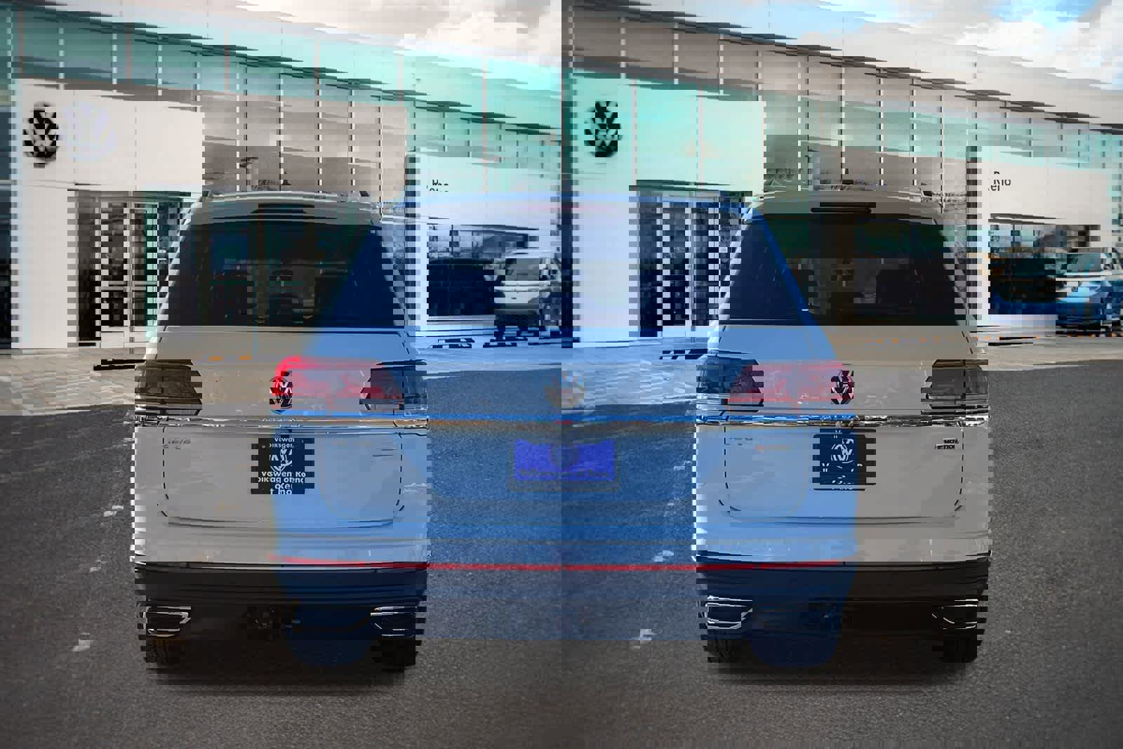 Used 2022 Volkswagen Atlas SE image 6