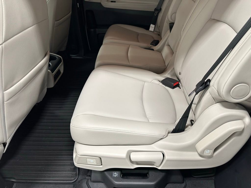 Used 2025 Honda Odyssey EX-L image 45