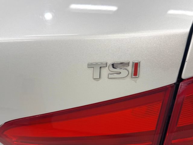Used 2014 Volkswagen Passat 1.8T Wolfsburg Edition FWD image 12