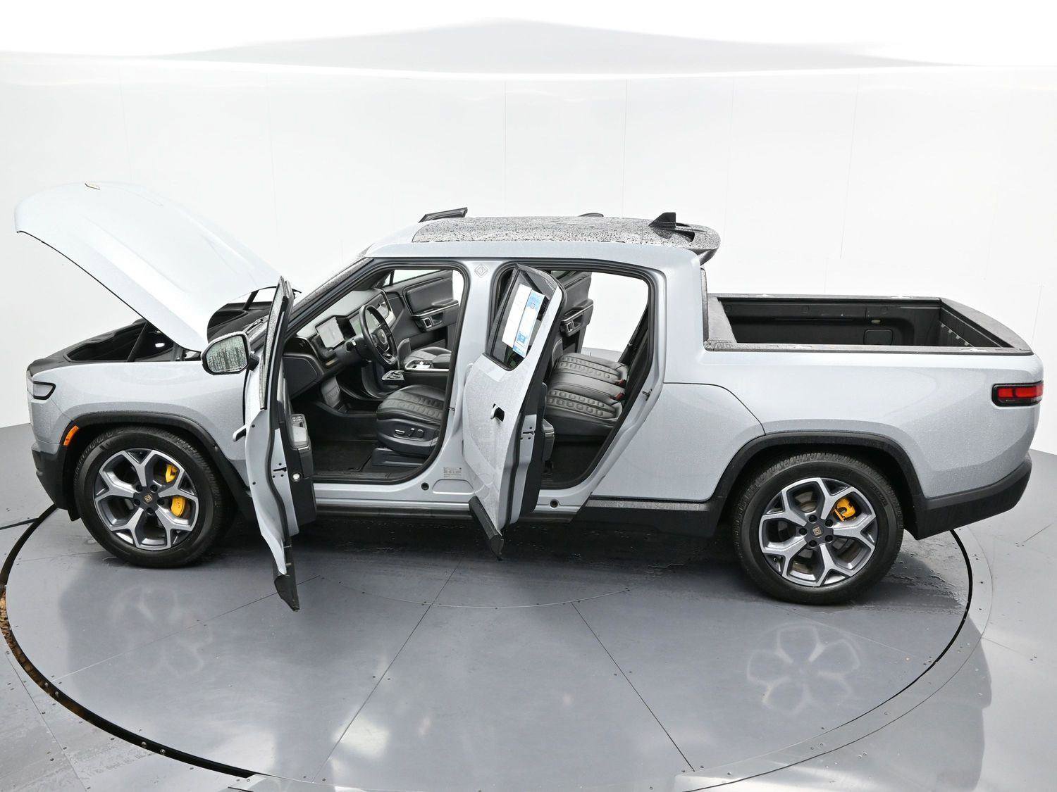 Used 2022 Rivian R1T Adventure image 41